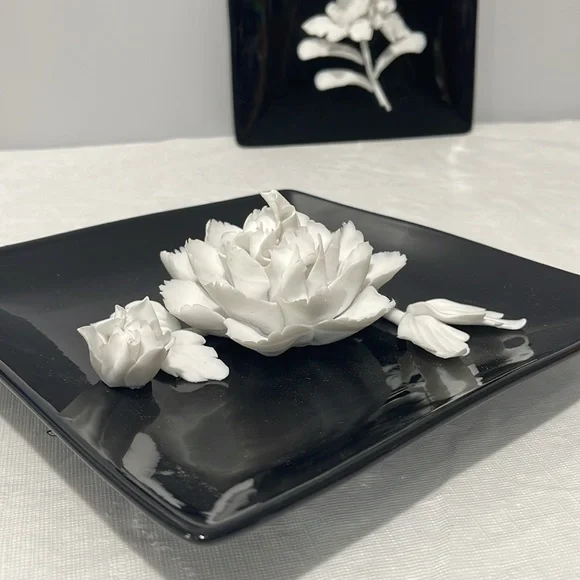 Decorative 3D floral porcelain ceramic wall plaques plates 9” square